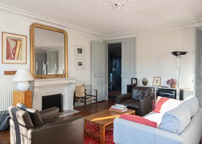 Beautiful 120M Near The Sainte-Chapelle